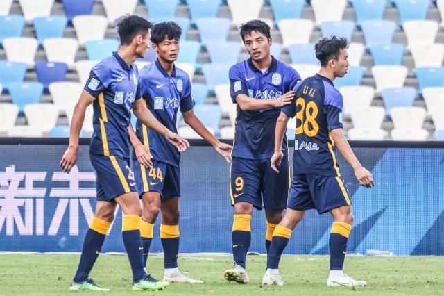 开云app下载-【2022中超总结之广州城】扛着困难上演奇迹逆袭